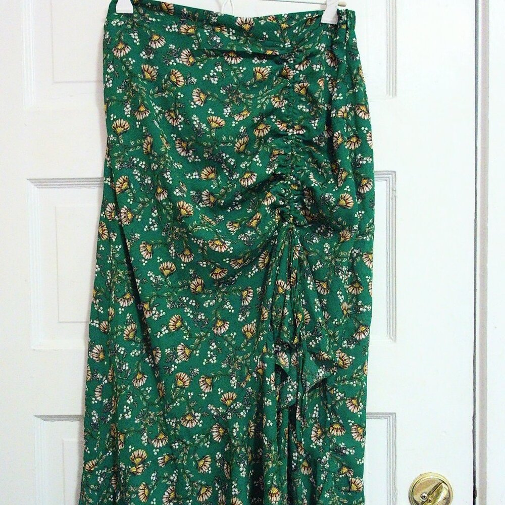 Max Studio Green Ditzy Chryanthemum Floral Fan Pattern Ruffle Slit Midi Skirt
